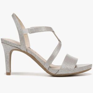 New Life Stride Women's Strappy Metallic  Shiny 3 inch Silver Heels‎ Size 9.5